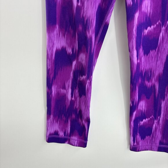 Under Armour Womens Leggings Purple Printed Capri Athletic Compression M - Picture 2 of 6